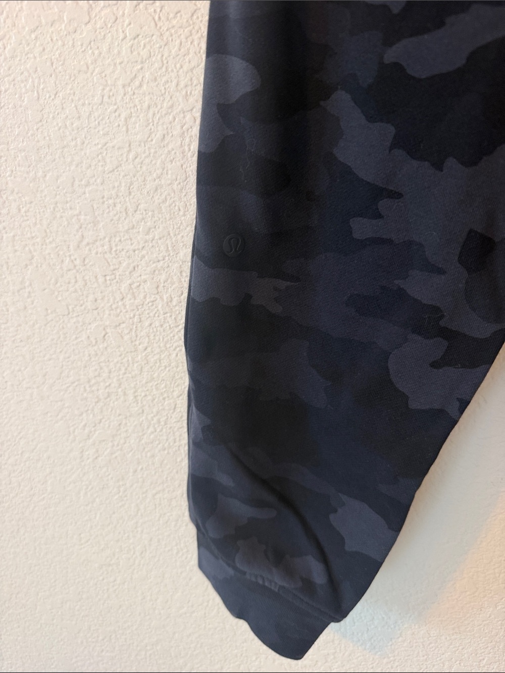 Lululemon Scuba High-Rise French Terry Jogger - Heritage 365 Camo Deep Coal - Picture 3 of 4